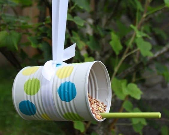 TIN CAN FEEDER